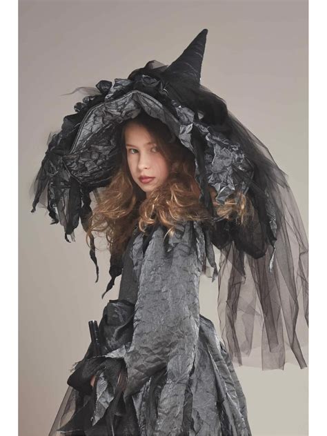 The Magic of Midnight: Harnessing the Supernatural Powers of the Black Witch Hat